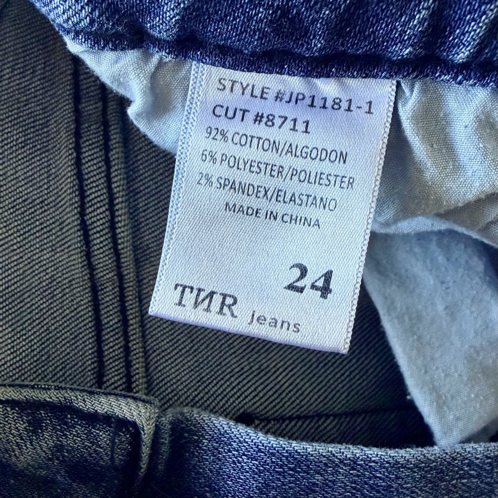 TNR Indigo Blue High-Waisted Ankle Jeans — Size 24 - Picture 7 of 7